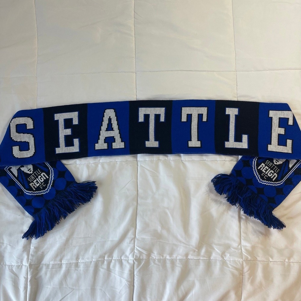 Seattle Reign FC Ruffneck Scarves NWSL Soccer Scarf Blue Black Made in England